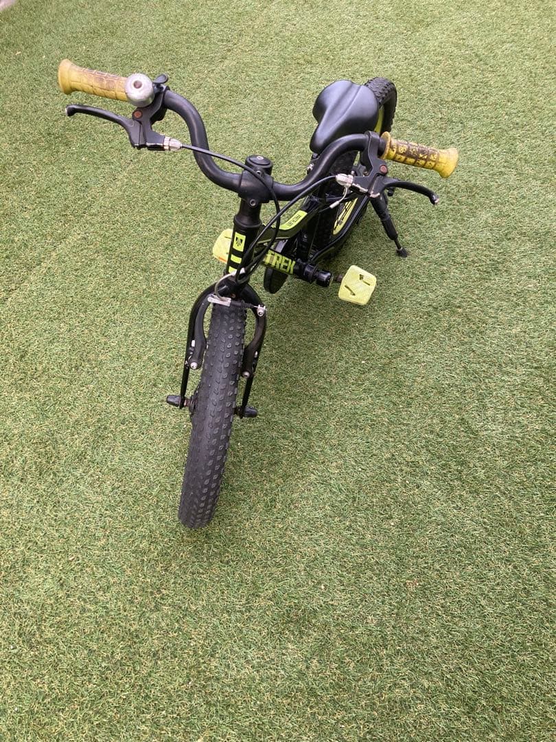 トレック　キッズバイク　子供用自転車　16インチ