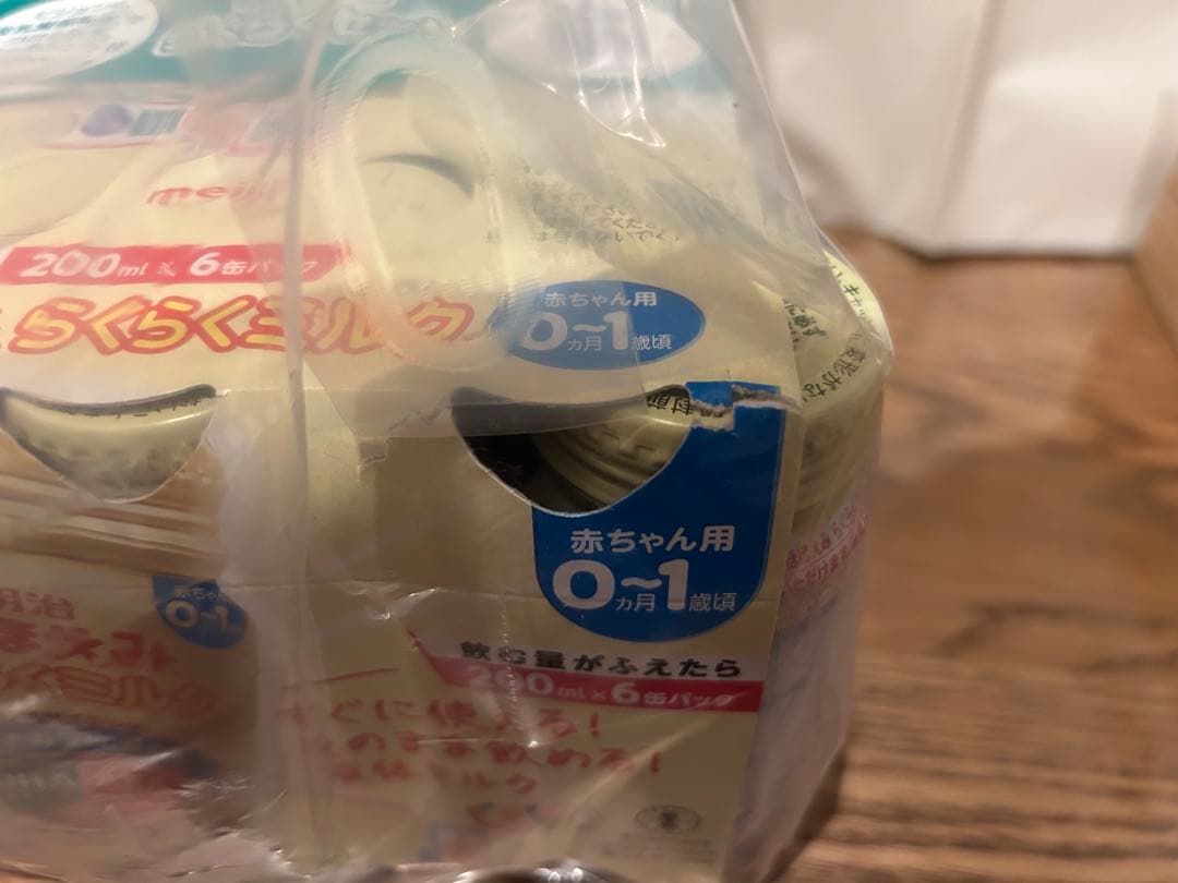 【Kaさん専用】 明治 ほほえみらくらくミルク 200ml×6本入り×３パック