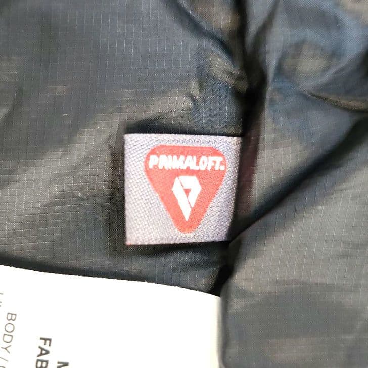 NIKE　ナイキ　プリマロフトスカルピークジャケット　ベージュ　M