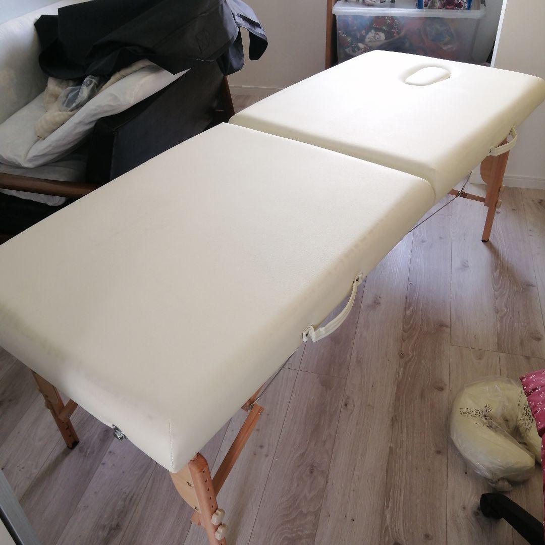 折りたたみ マッサージベッド （キャリーバッグ付）