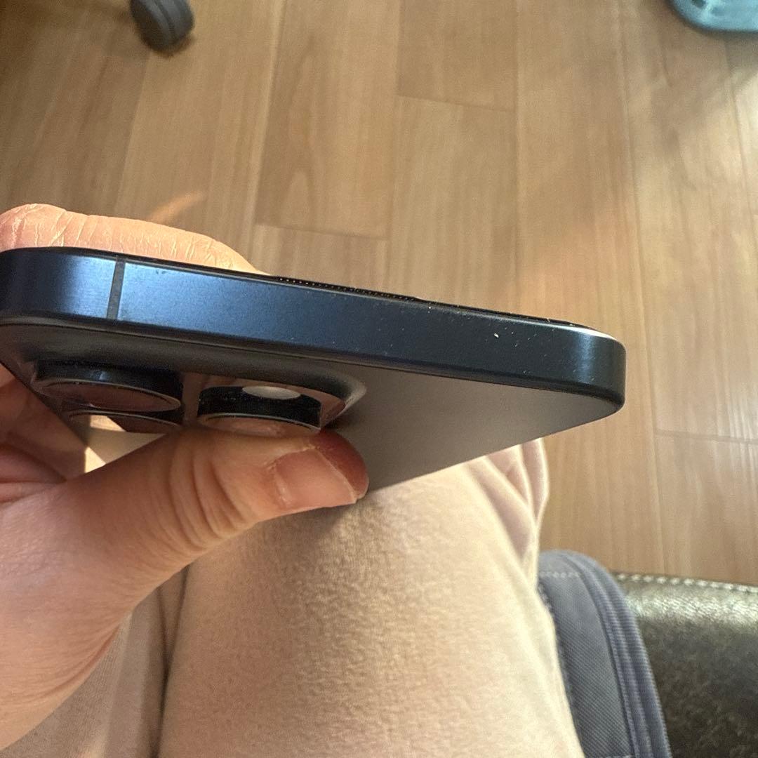 Apple iPhone 15 Pro Max 本体