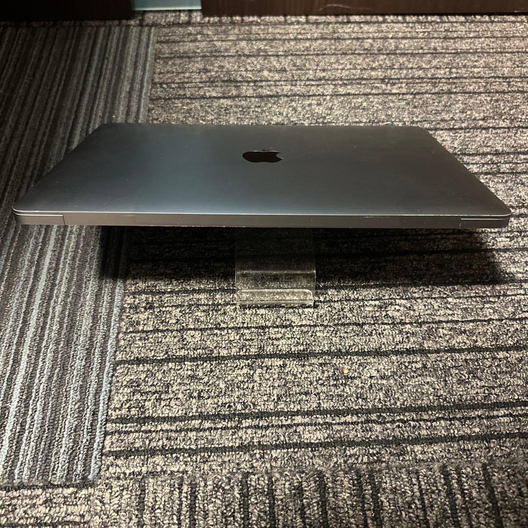 MacBook Air 2020 13インチ メモリ8GB M1 256GB 3