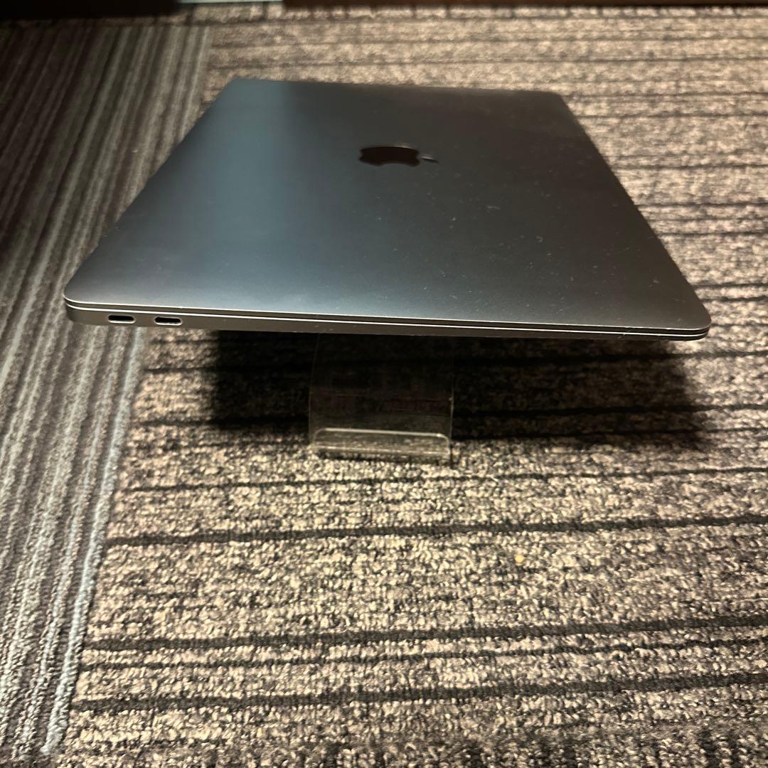MacBook Air 2020 13インチ メモリ8GB M1 256GB 3