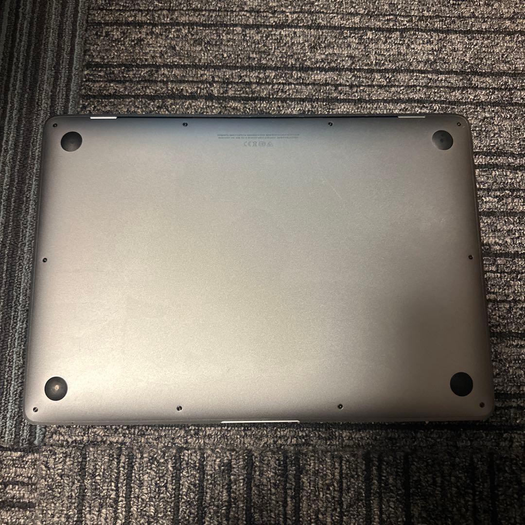 MacBook Air 2020 13インチ メモリ8GB M1 256GB 3