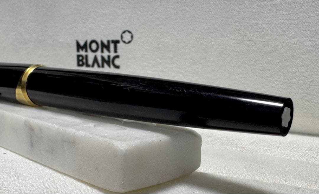 【極美品】モンブラン NO 121 万年筆 ペン先18K ブラック 極細字