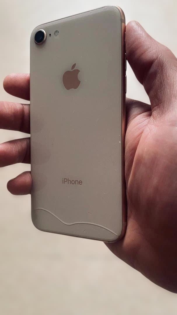 S*）様 iPhone 8 256GB SIMフリー 本体 (バッテリー交換推奨