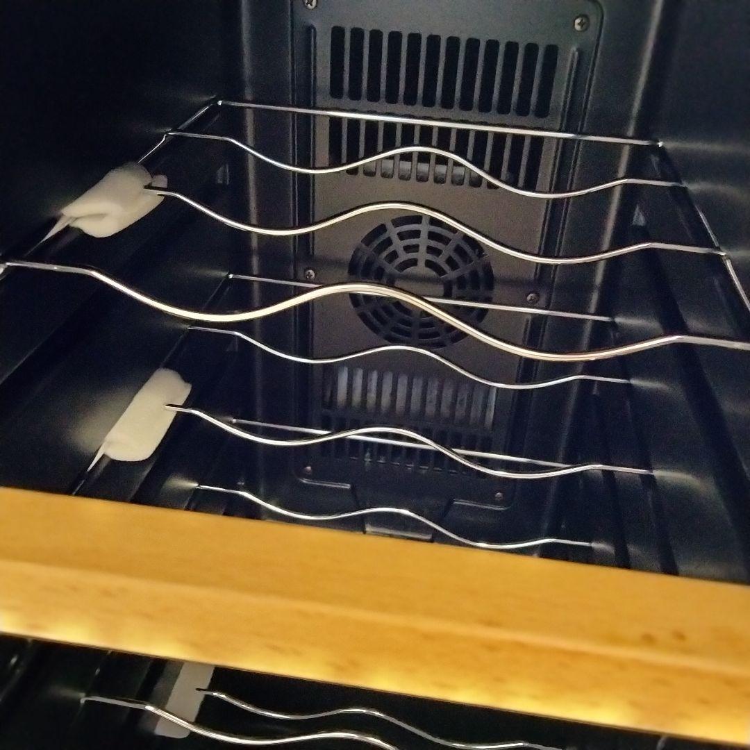 中古美品　デバイススタイル　ワインセラーCE-8W