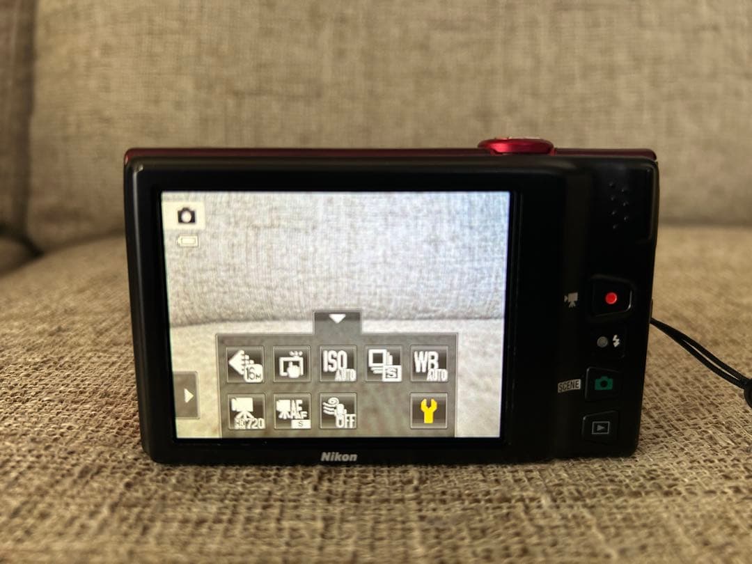 Nikon COOLPIX S6100 デジタルカメラ　現状渡し