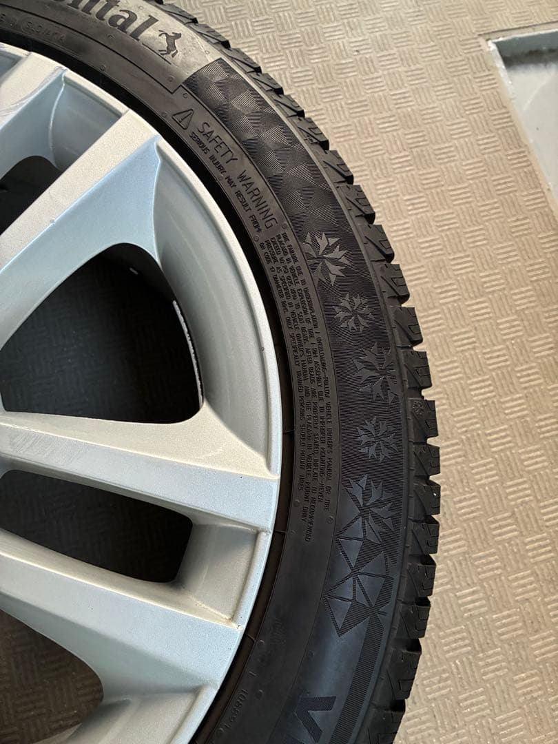 スタッドレス　コンチネンタル　ホイールセット　メルセデスベンツEクラスW212