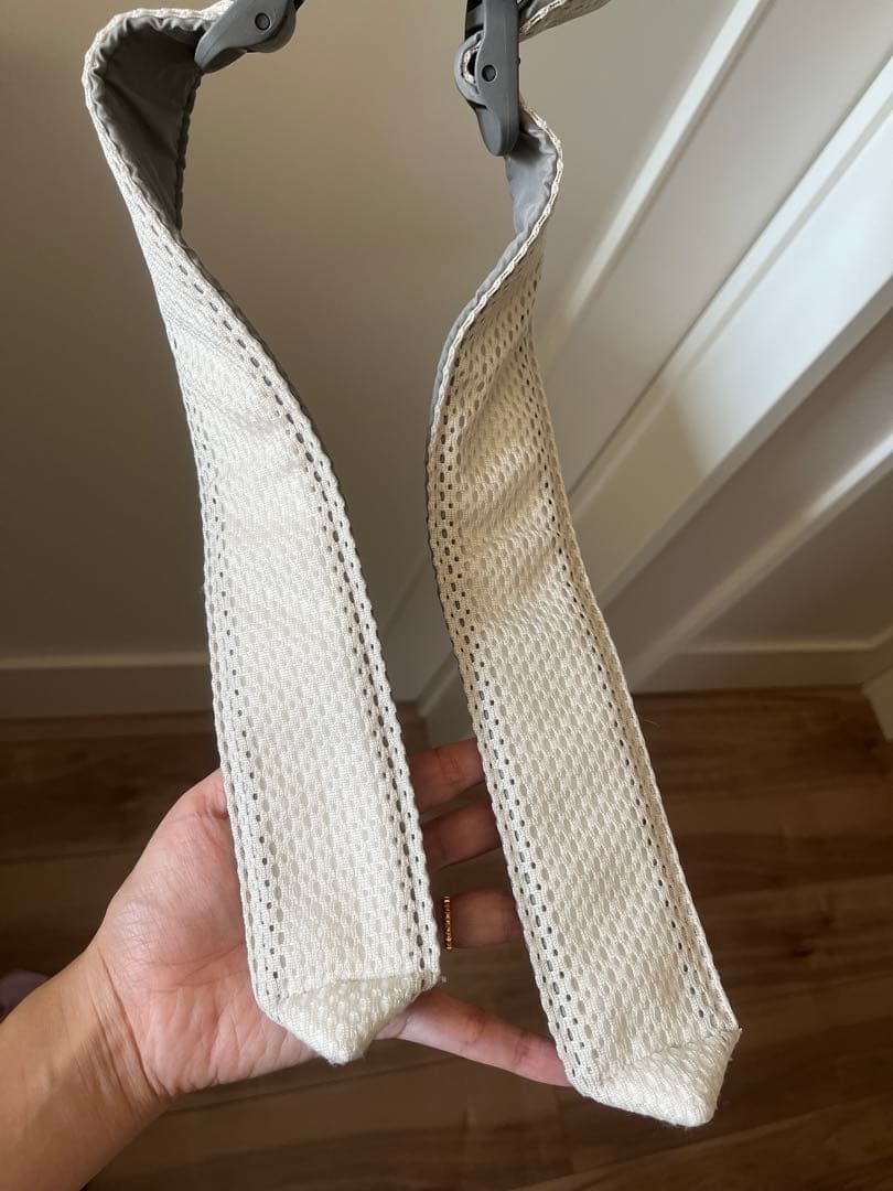 超美品　BabyBjörn ベビービョルン　抱っこ紐　ハーモニー　クリーム