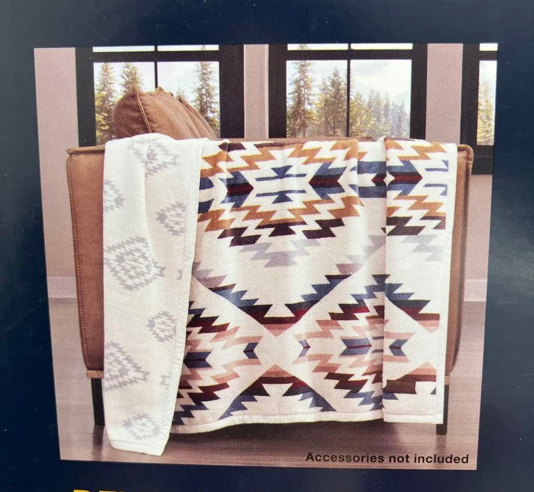 即日発送　２枚柄違い　PENDLETONリバーシブルブランケット　コストコ