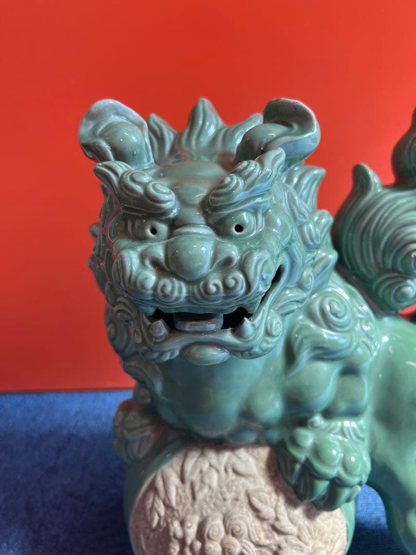 939 九谷焼　玉乗り獅子　魔除け　置物　時代物