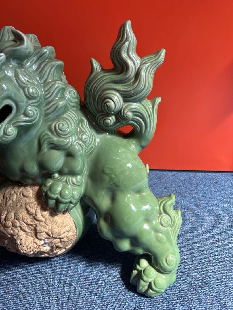 939 九谷焼　玉乗り獅子　魔除け　置物　時代物