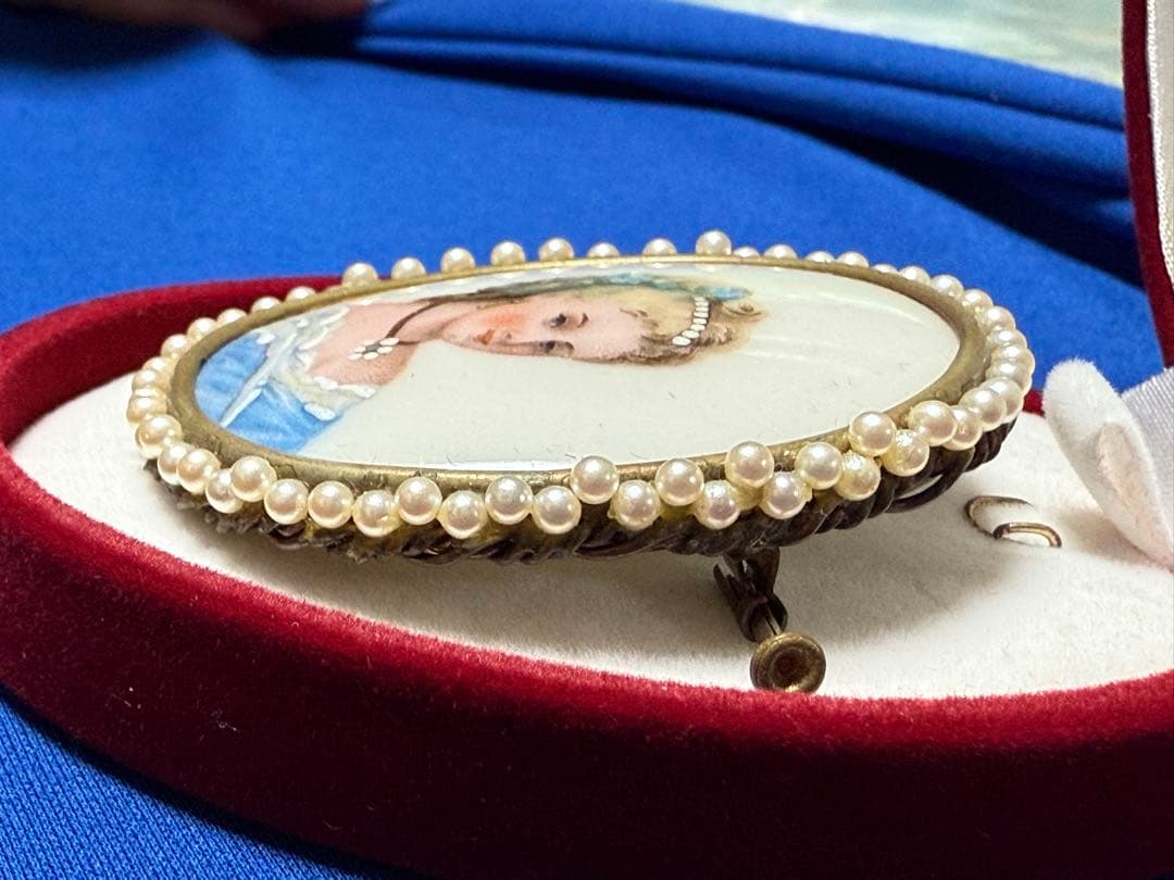 【シュウシュウ】リモージュ 貴婦人 ブローチ アンティーク