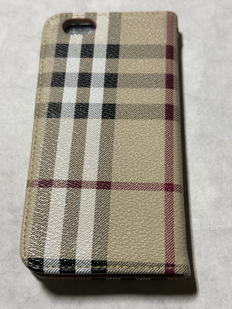 美品 Burberry バーバリー チェック柄手帳型スマホケース 6G 6S