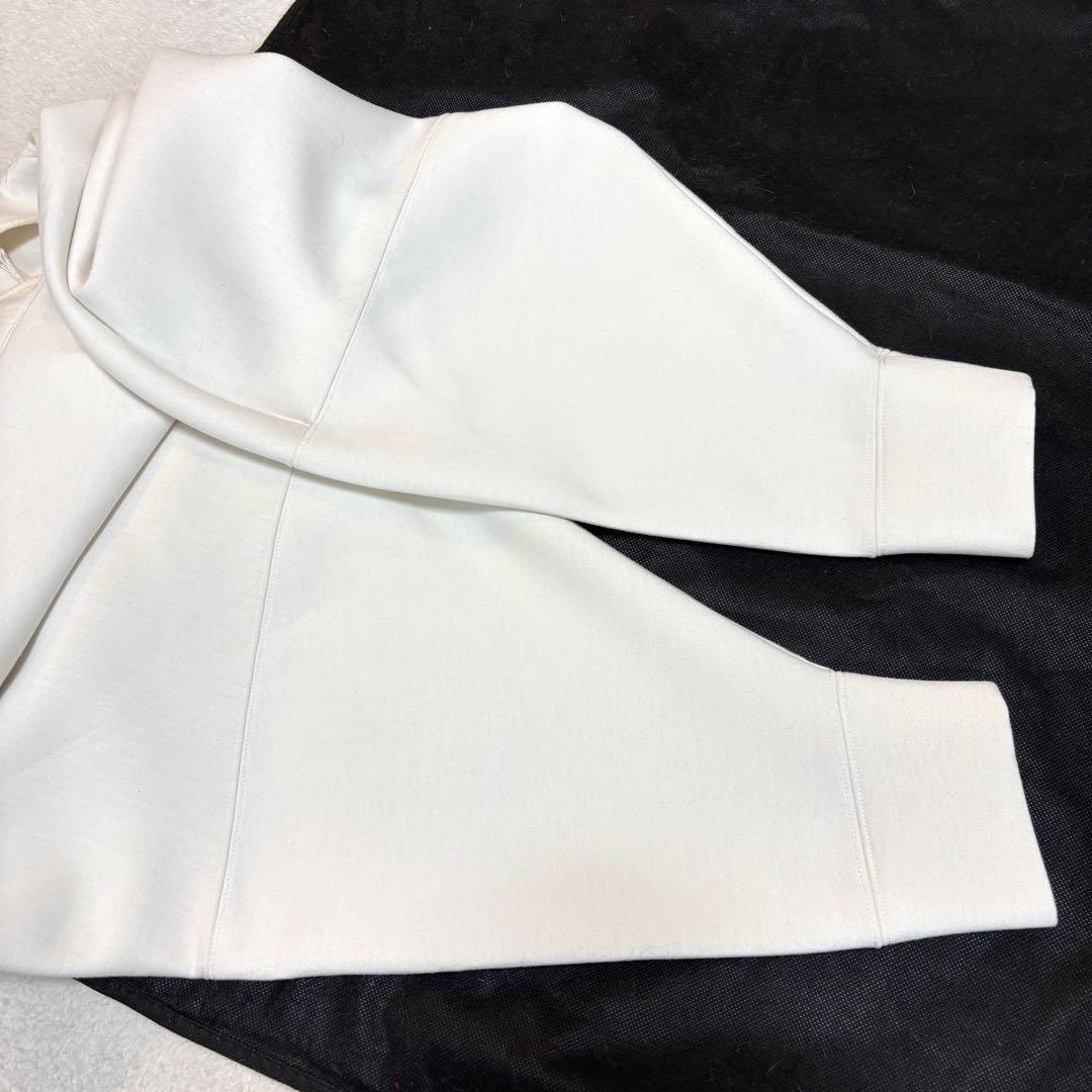 【23AW•美品】ウィムガゼット ダンボールプルオーバー オフホワイト 定番人気