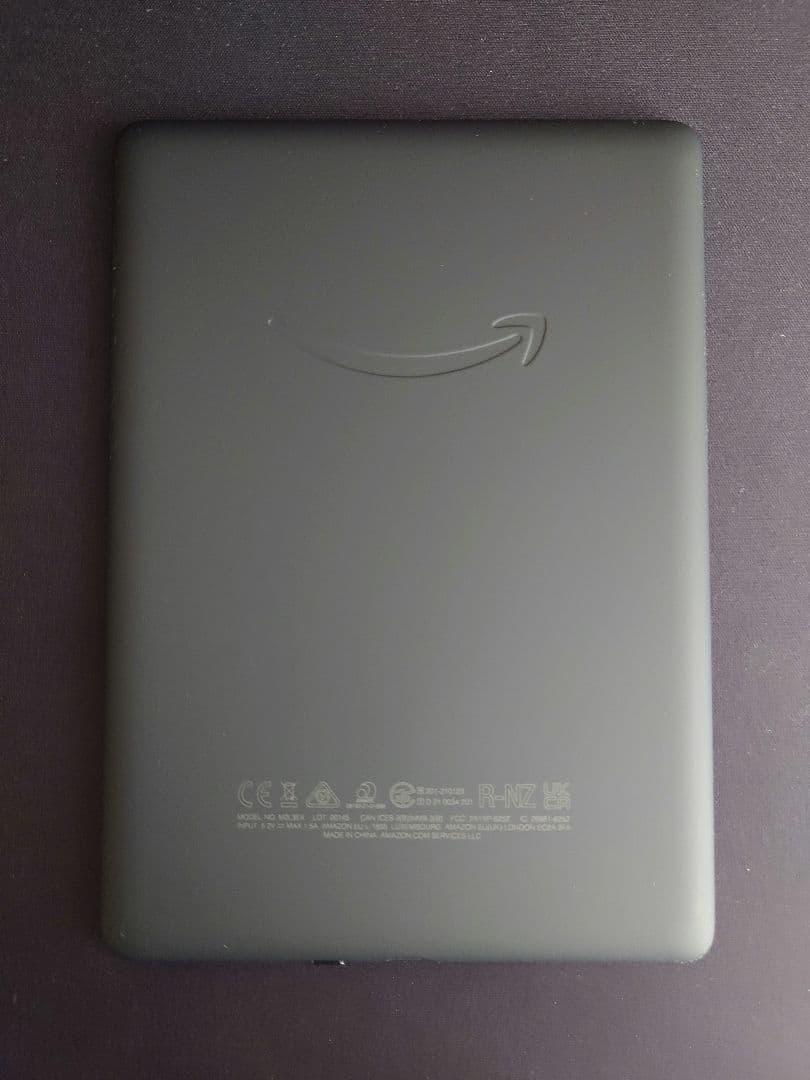 【美品】Kindle Paperwhite (8GB) 6.8インチ 広告なし