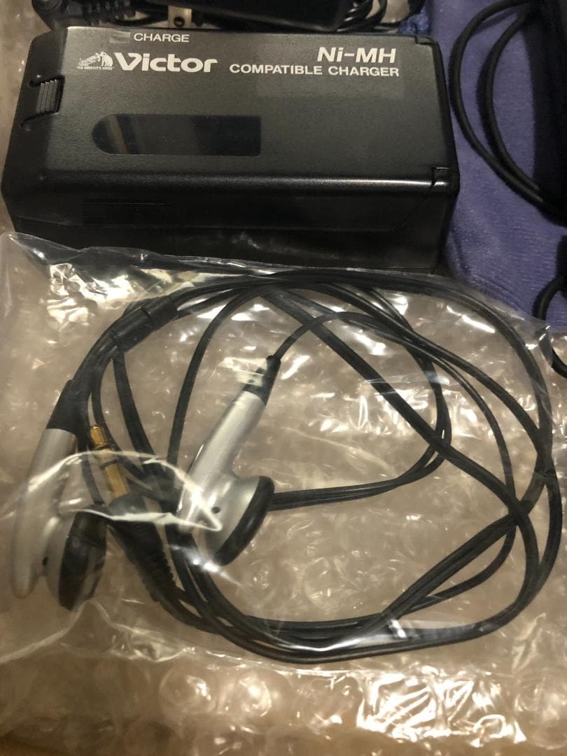 Victor　XM-C11　ポータブルMDプレーヤー　動作良好♬　付属品多数