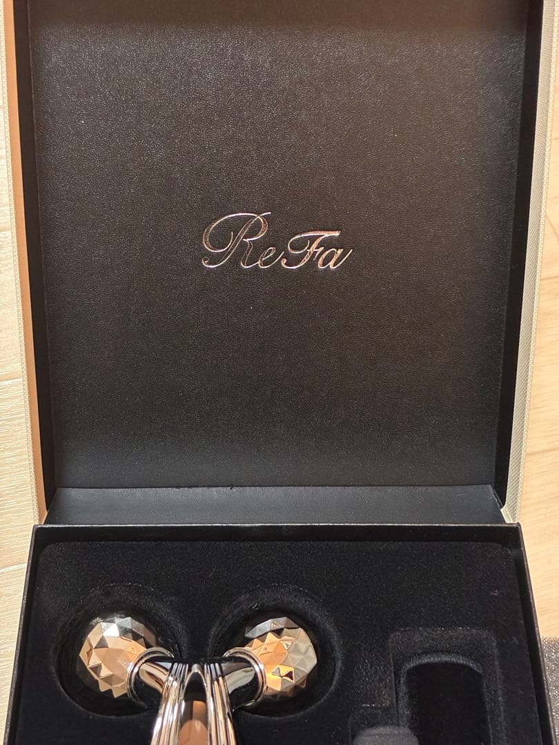 リファ　ReFa　カラット　レイ　マッサージ　ケア　正規品　美顔器　ローラー
