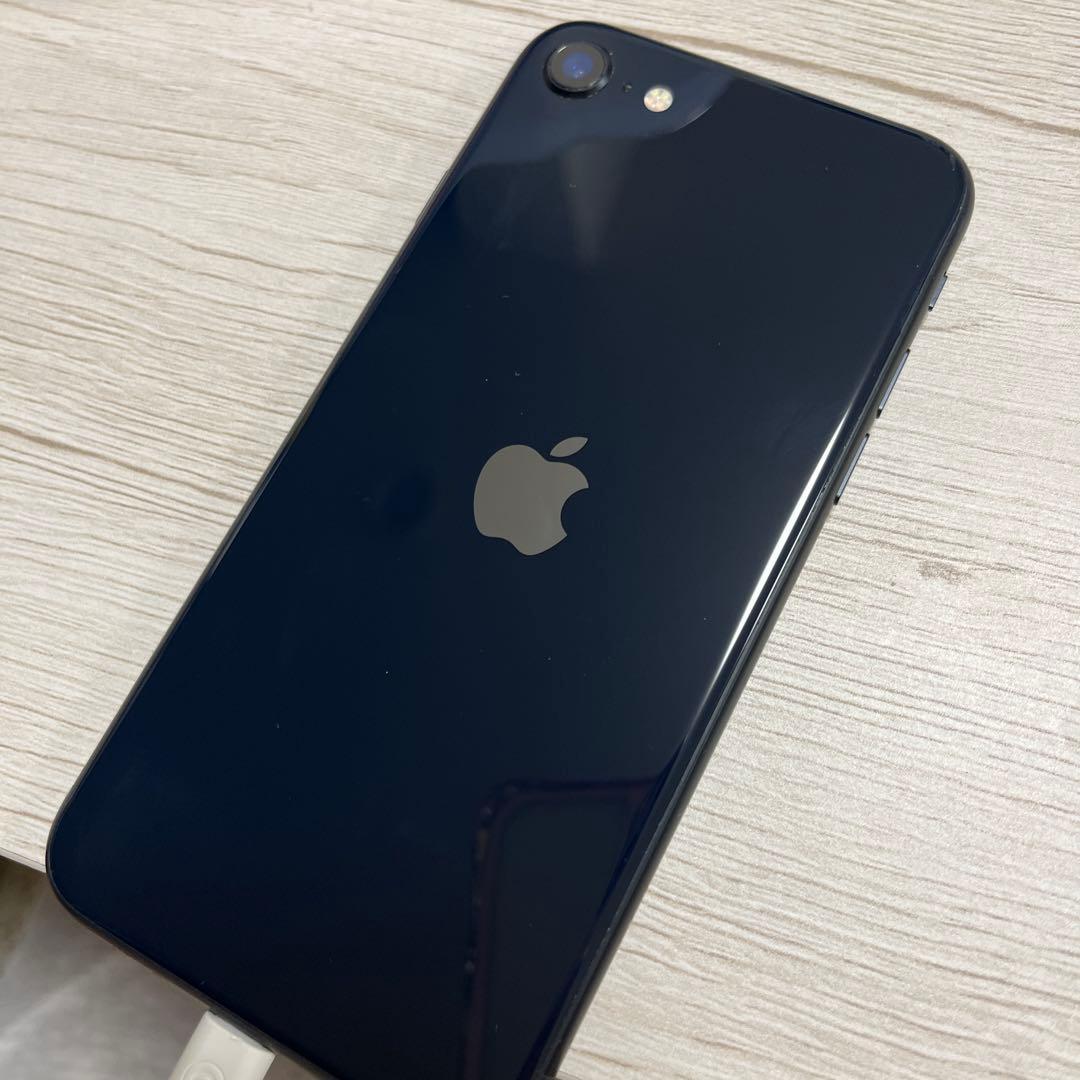 Apple iPhone SE第3世代64GB simフリー バッテリー91%