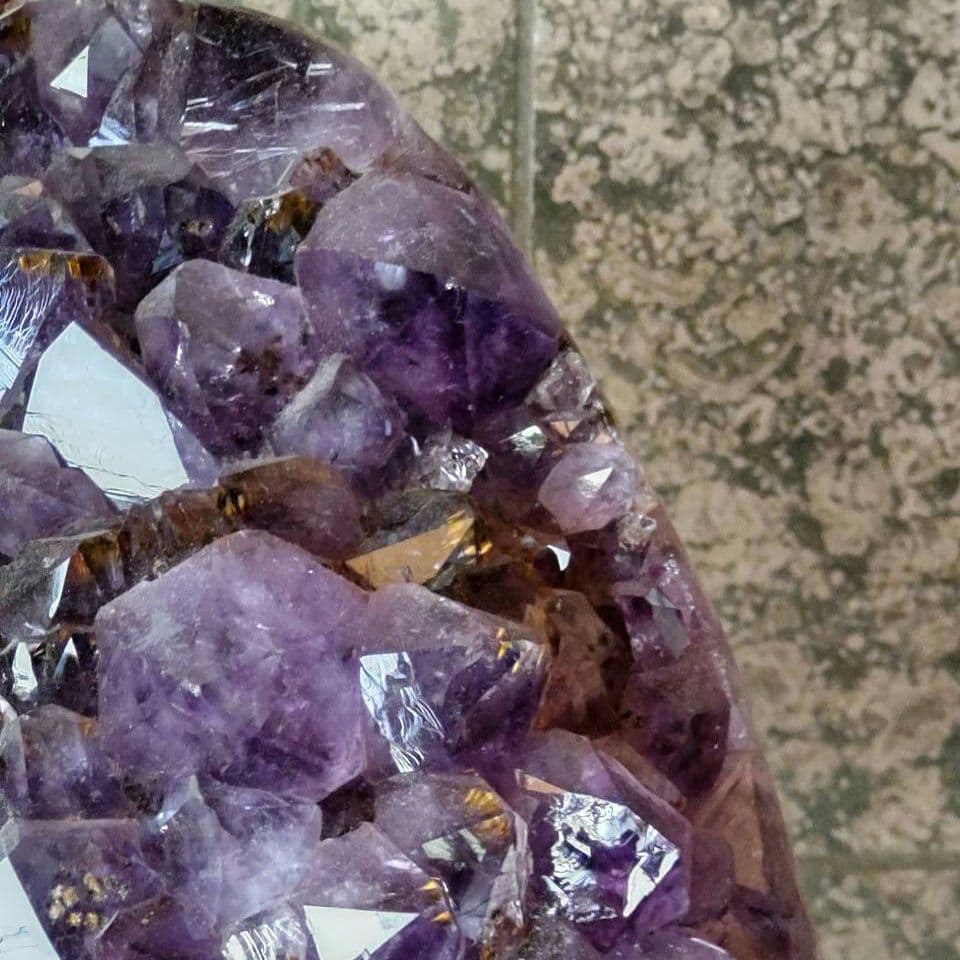 アメジスト　クラスター　約10キロ強　天然石　紫水晶　ウルグアイ産　台付