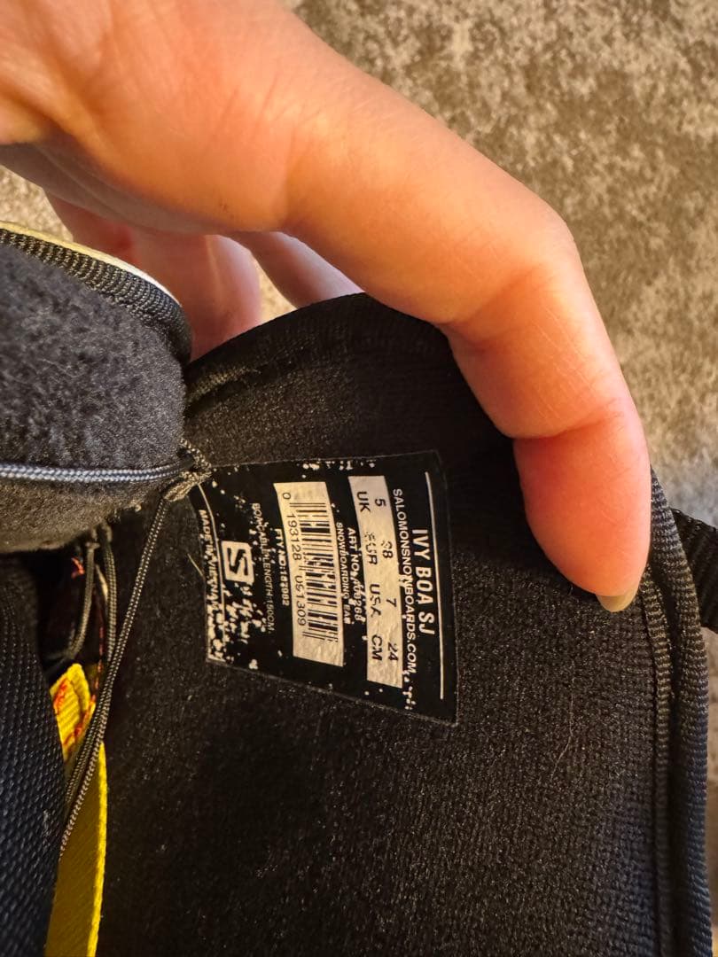 SALOMON スノーボードブーツ 女性用