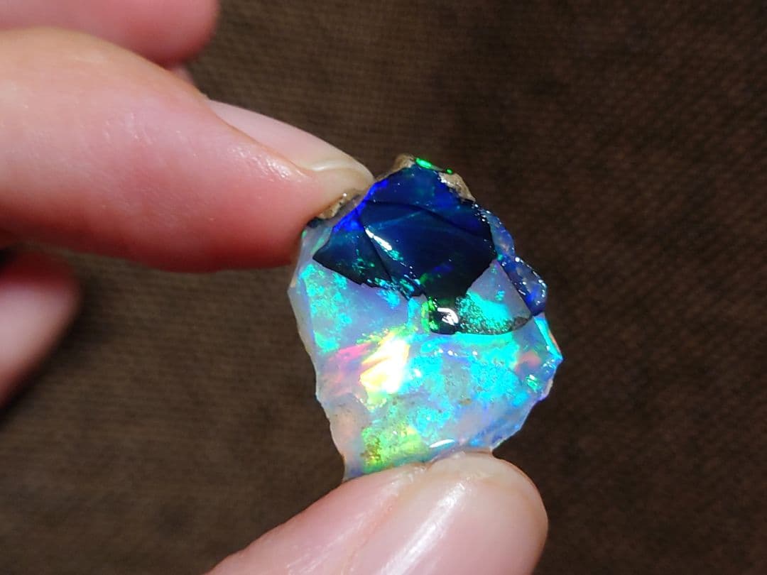 混合　エチオピアオパール　ウェロ産　チョーク　鉱物標本　原石