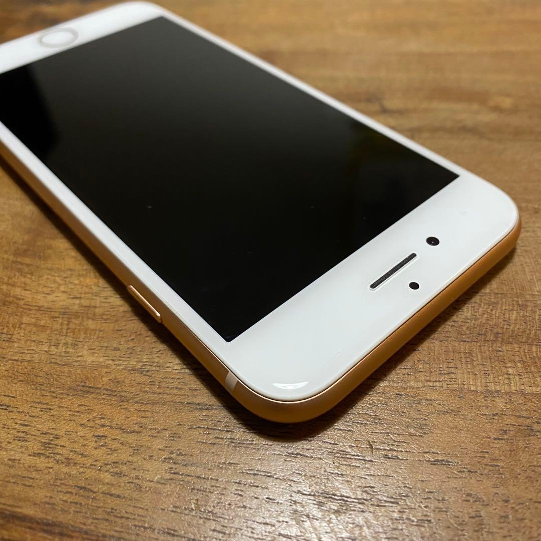 iPhone8 64GB SIMフリー 画面割れナシ 背面下部にクラック有り