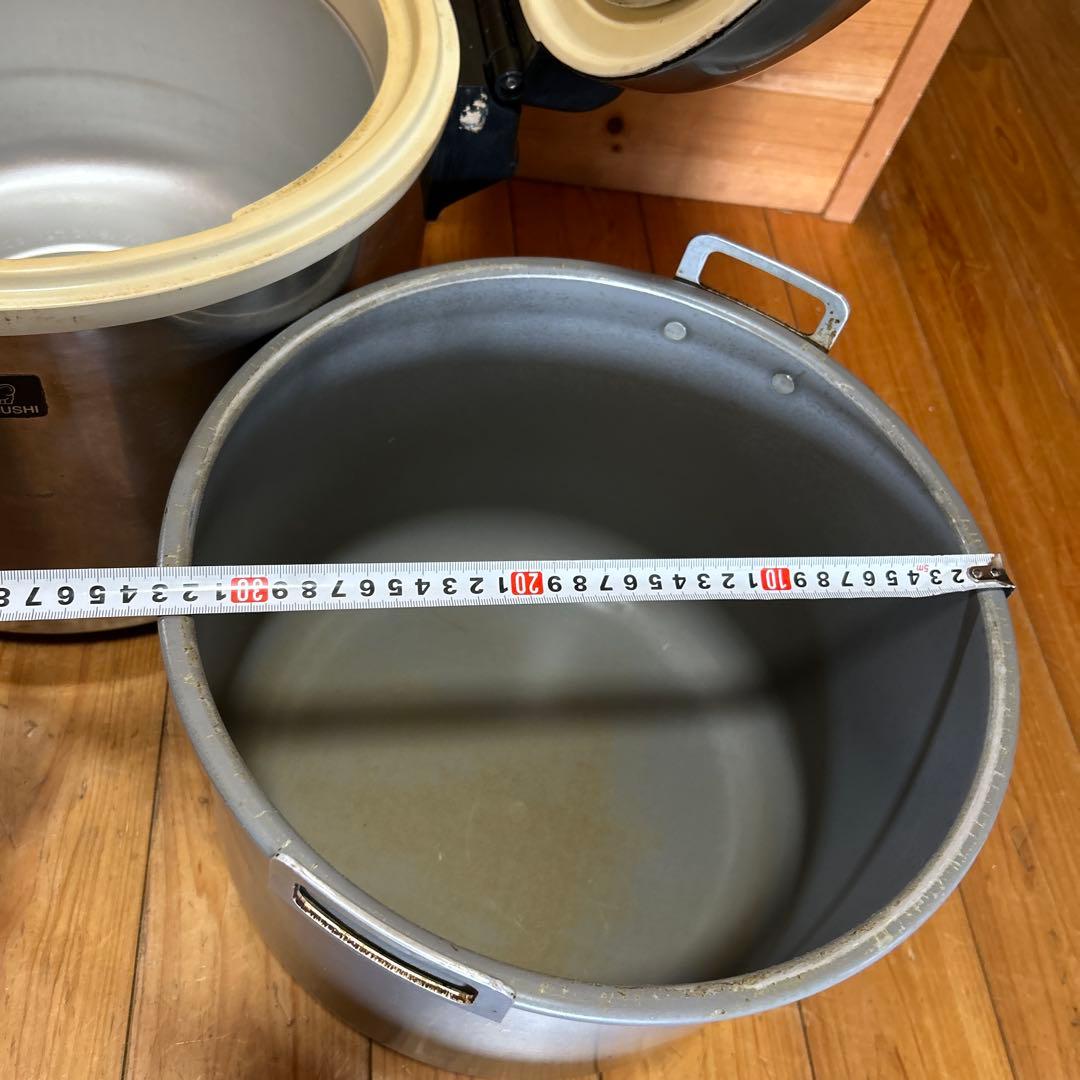 Zojirushi 象印、炊飯器、業務用￼ステンレス炊飯器