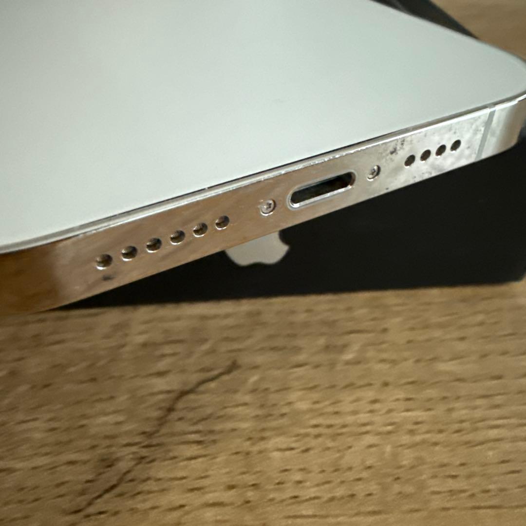 iPhone 12 Pro Max シルバー 256GB