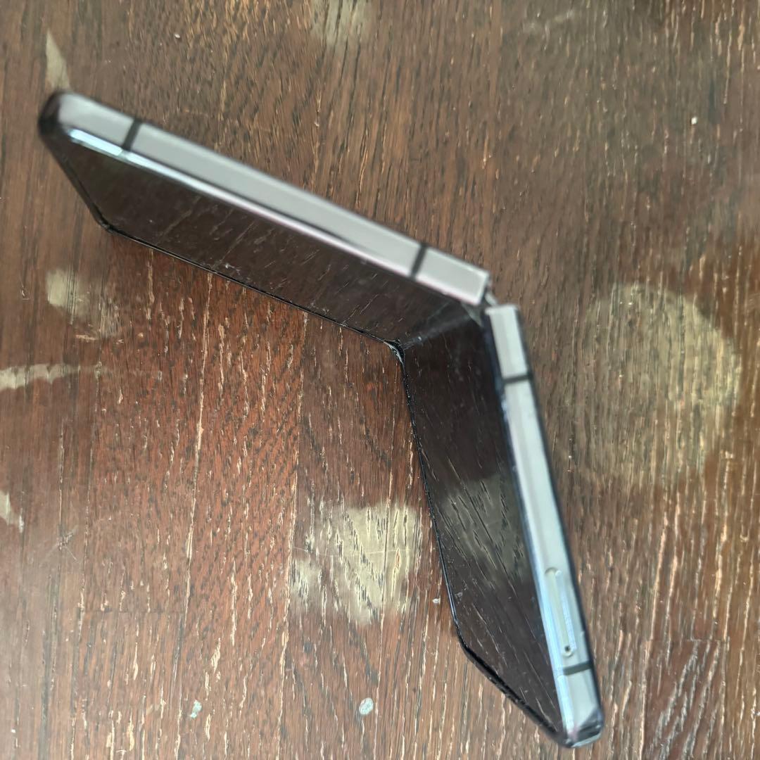 訳あり　GALAXY z flip4 海外版　SIMフリー