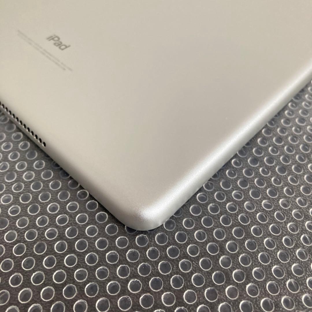 2837 電池最良好☆比較的美品☆iPad6第6世代 32GB WIFIモデル☆