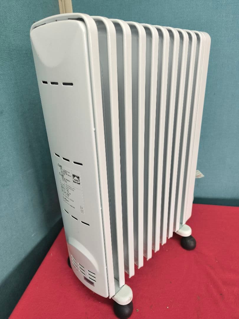 2021年製デロンギアミカルド オイルヒーター　～13畳　RHJ35M1015