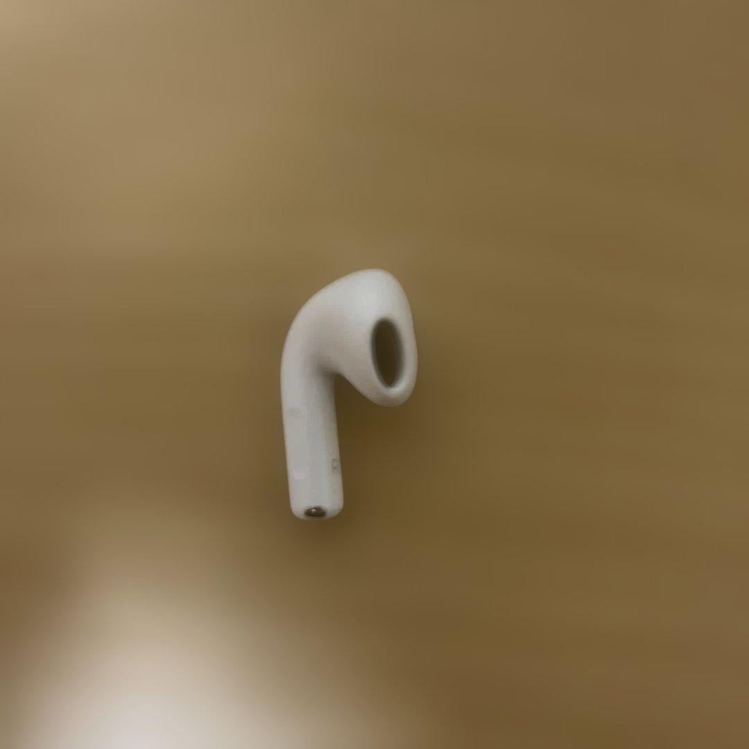 ノイズキャンセリング搭載AirPods4本体iFace clearケース付き