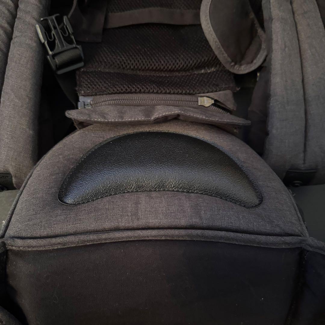 【美品】miamily 抱っこ紐 ヒップスタープラス チャコールブラック