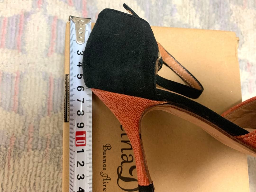 タンゴシューズ　サンダル　黒スウェード　オレンジ　オレンジヒール