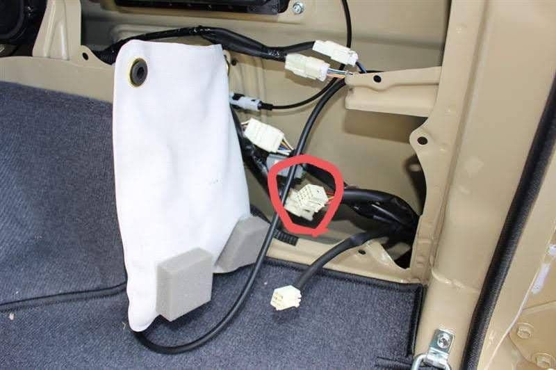 再販ランクル70(GRJ76K) 4灯化キット