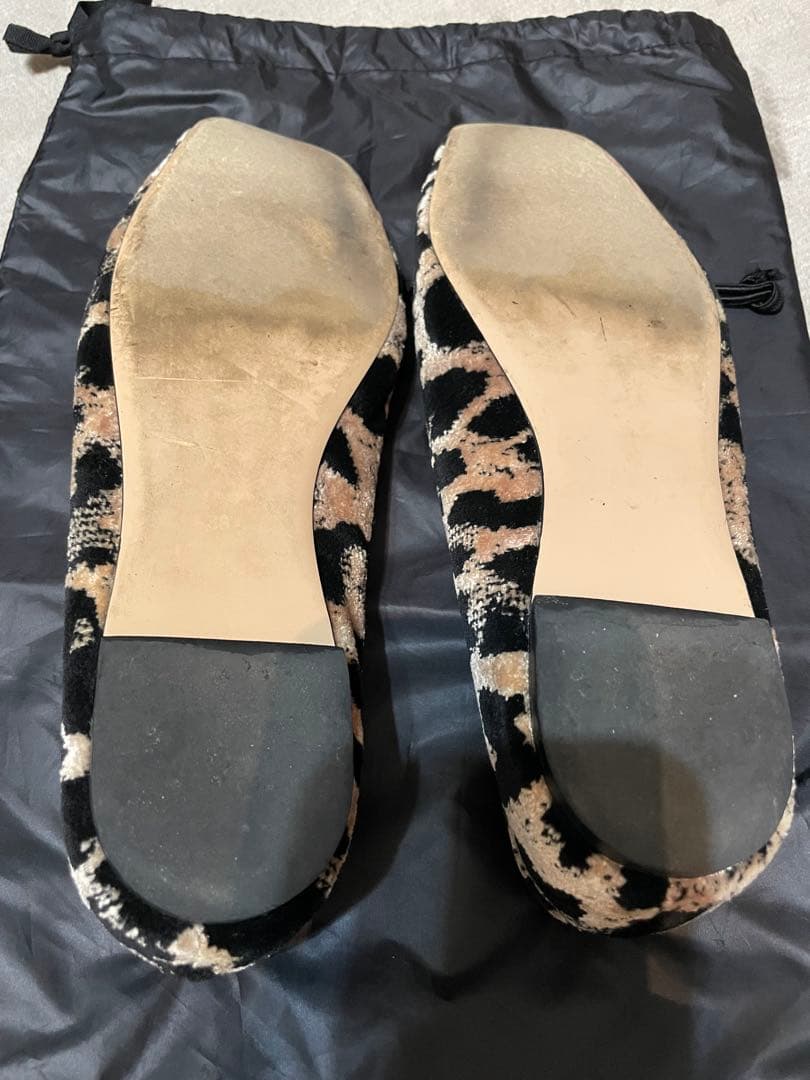 美品　PIPPICHIC ヒョウ柄 フラットシューズ