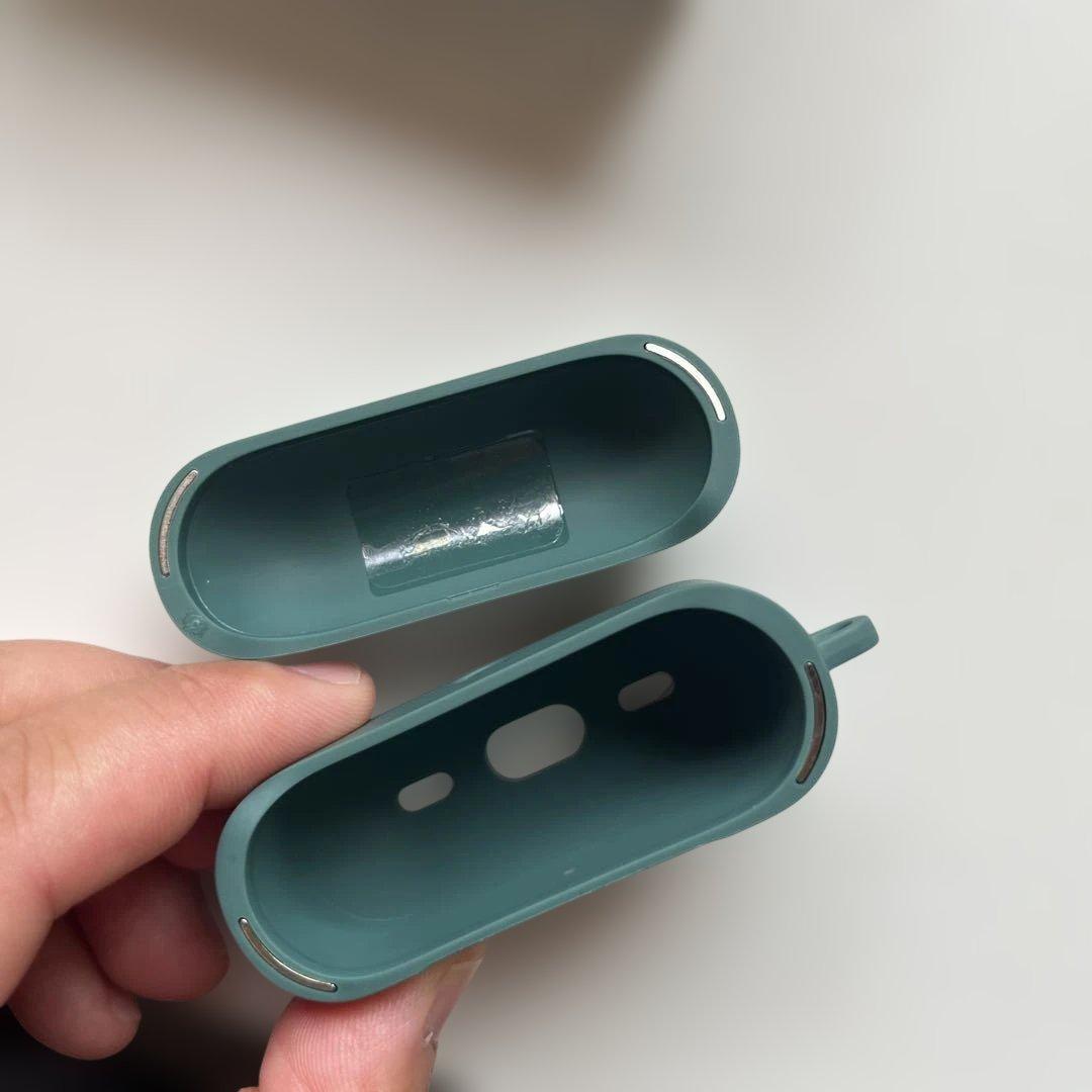 AirPods Pro（第2世代）USB-C充電タイプ＋カラビナ付きケース