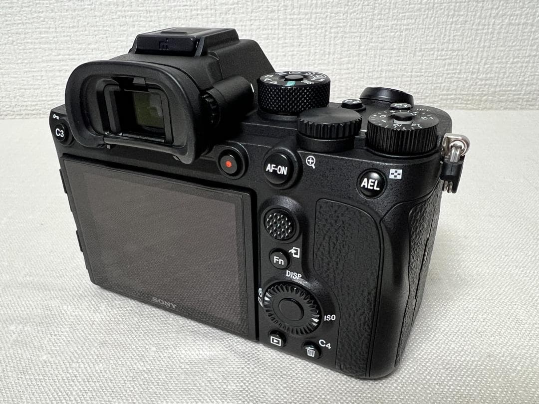 週末限定！高解像度 SONY α7RⅣ フルサイズミラーレス （6100万画素）