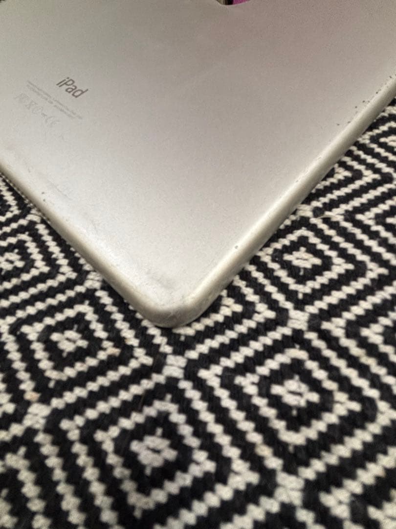 かず　Apple iPad Air 2 128GB シルバー