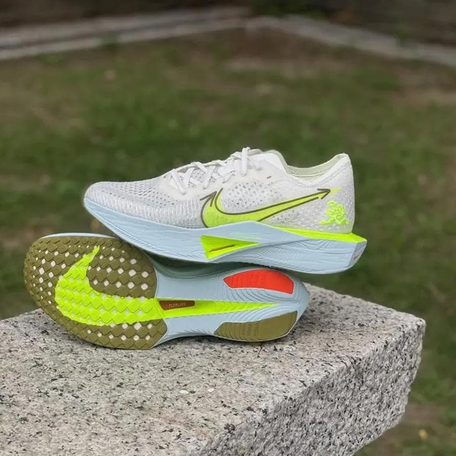 A新品 24.0cm ナイキ ヴェイパーフライ3 陸上 HQ3464-143