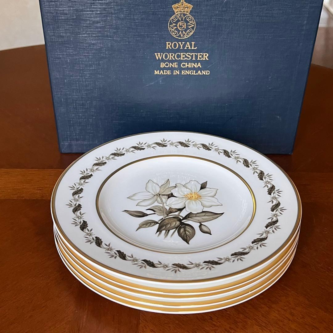【未使用美品】ロイヤルウースター★白い花シリーズBERNINA★デザート皿　5枚