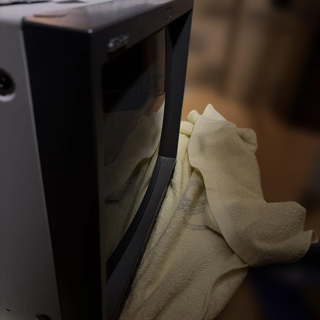 1*e様 【17インチ】業務用ブラウン管テレビ Victor TM-H1700