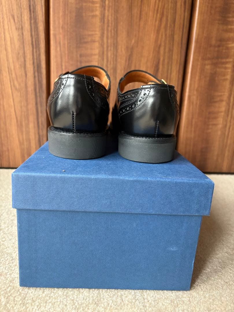 【ほぼ新品】SANDERS 2265B FEMALE PUNCHEDSANDAL