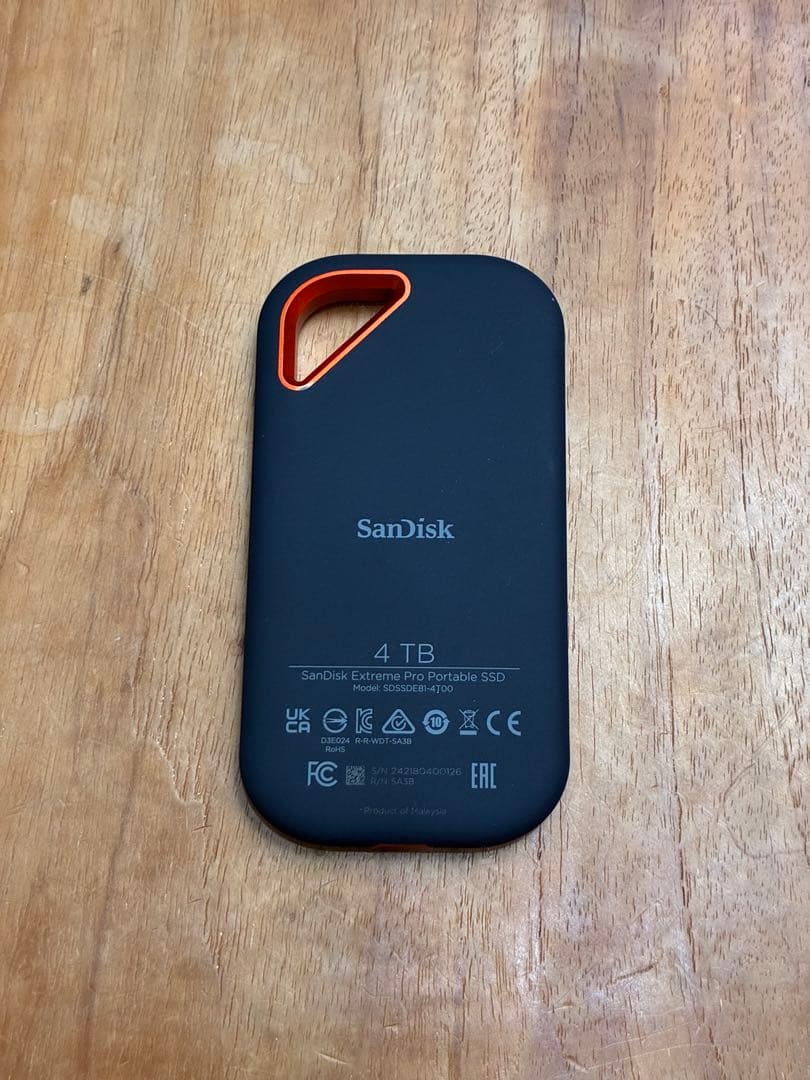 外付けハードディスク・ドライブ SanDisk extreme Pro SSD 4TB USB 3.2