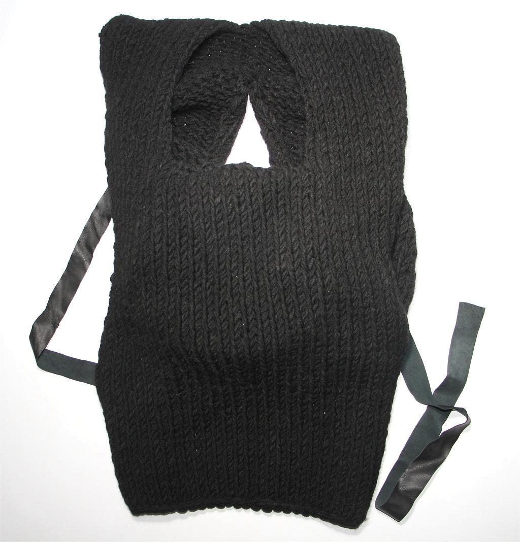 k*p様 masnada マスナダ ニット ベスト 黒 ブラック 毛混 イタリア