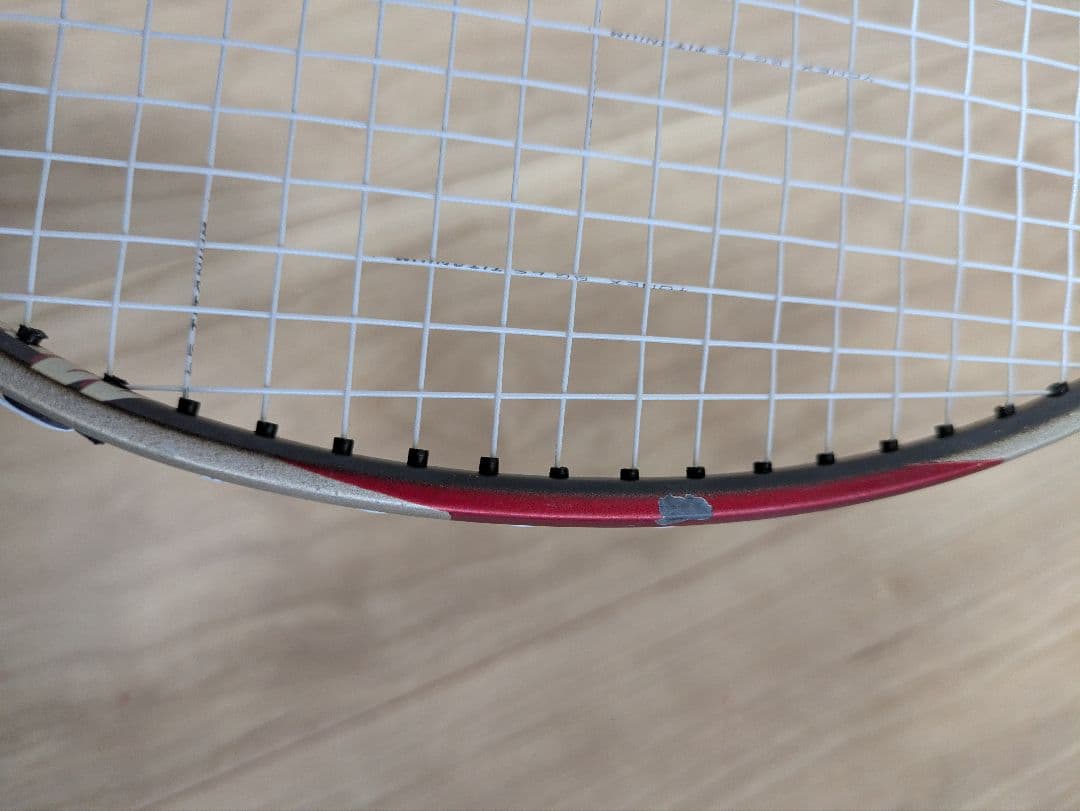 YONEX　MUSCLEPOWER80　ヒビあり　バドミントンラケット