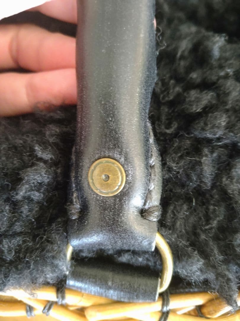 エバゴス　ebagos　籐製ファー付きかごバッグ