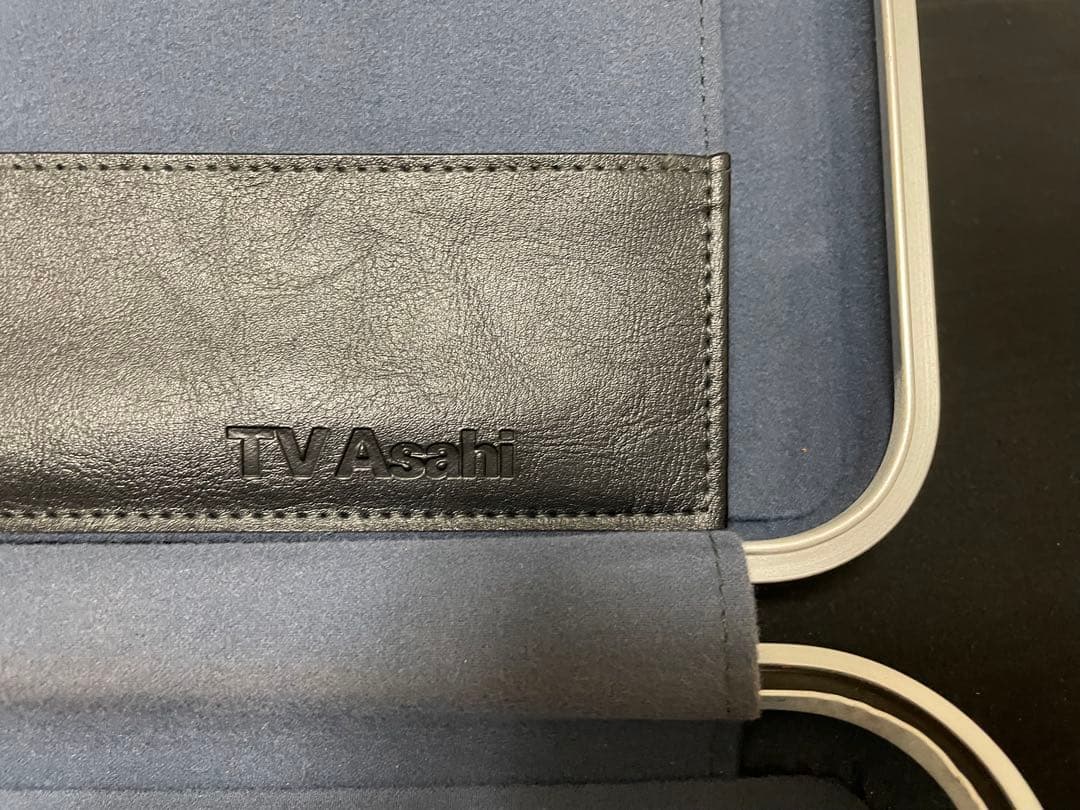 PROTEXアルミニウム製シルバー ビジネスバッグ（TV Asahi コラボ品）